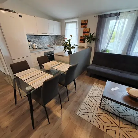 Apartament Good Times *